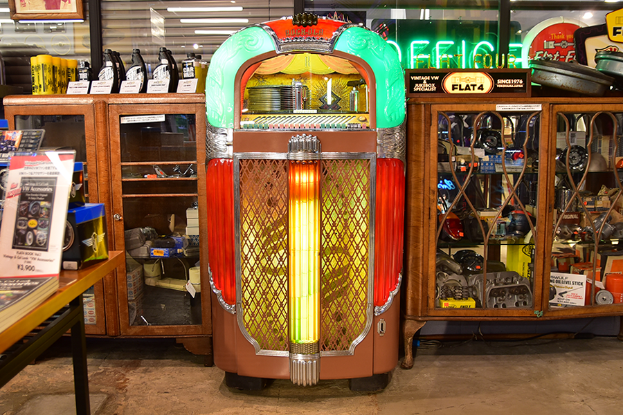 JUKEBOX FOR SALE「1948 ROCK-OLA 1428 Bluetoothモデル」page-visual JUKEBOX FOR SALE「1948 ROCK-OLA 1428 Bluetoothモデル」ビジュアル