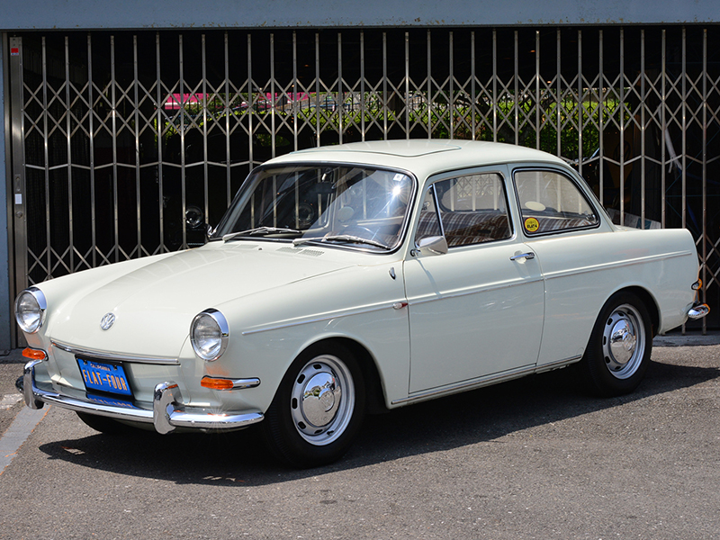 CARS FOR SALE『1969 VW TYPE-3 NOTCHBACK AUTOMATIC トーガホワイト』page-visual CARS FOR SALE『1969 VW TYPE-3 NOTCHBACK AUTOMATIC トーガホワイト』ビジュアル